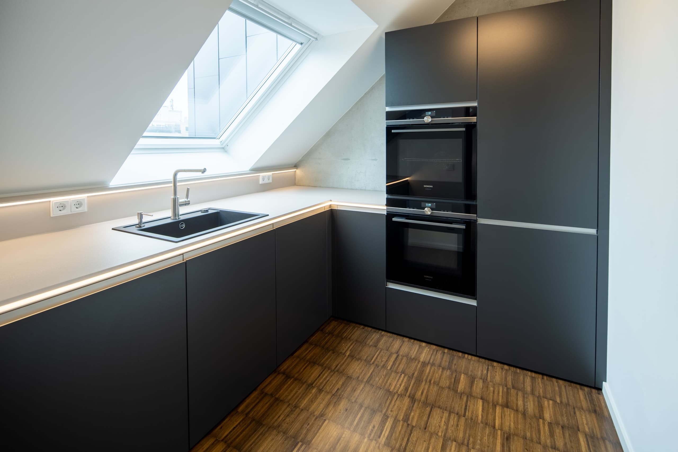 Premium CUK Küche mit modernen Materialien und durchdachter Funktionalität